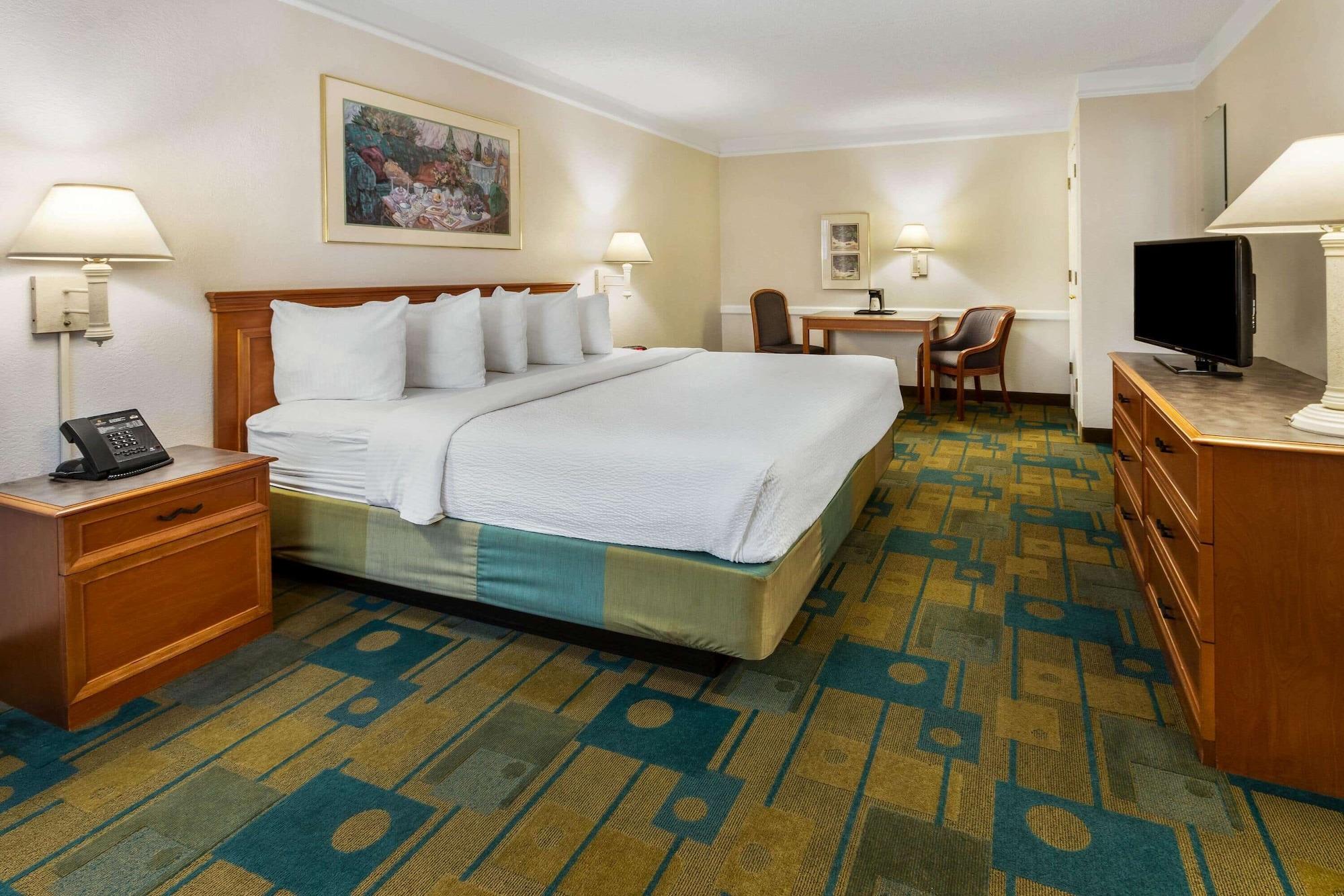 La Quinta Inn By Wyndham Albuquerque Northeast מראה חיצוני תמונה