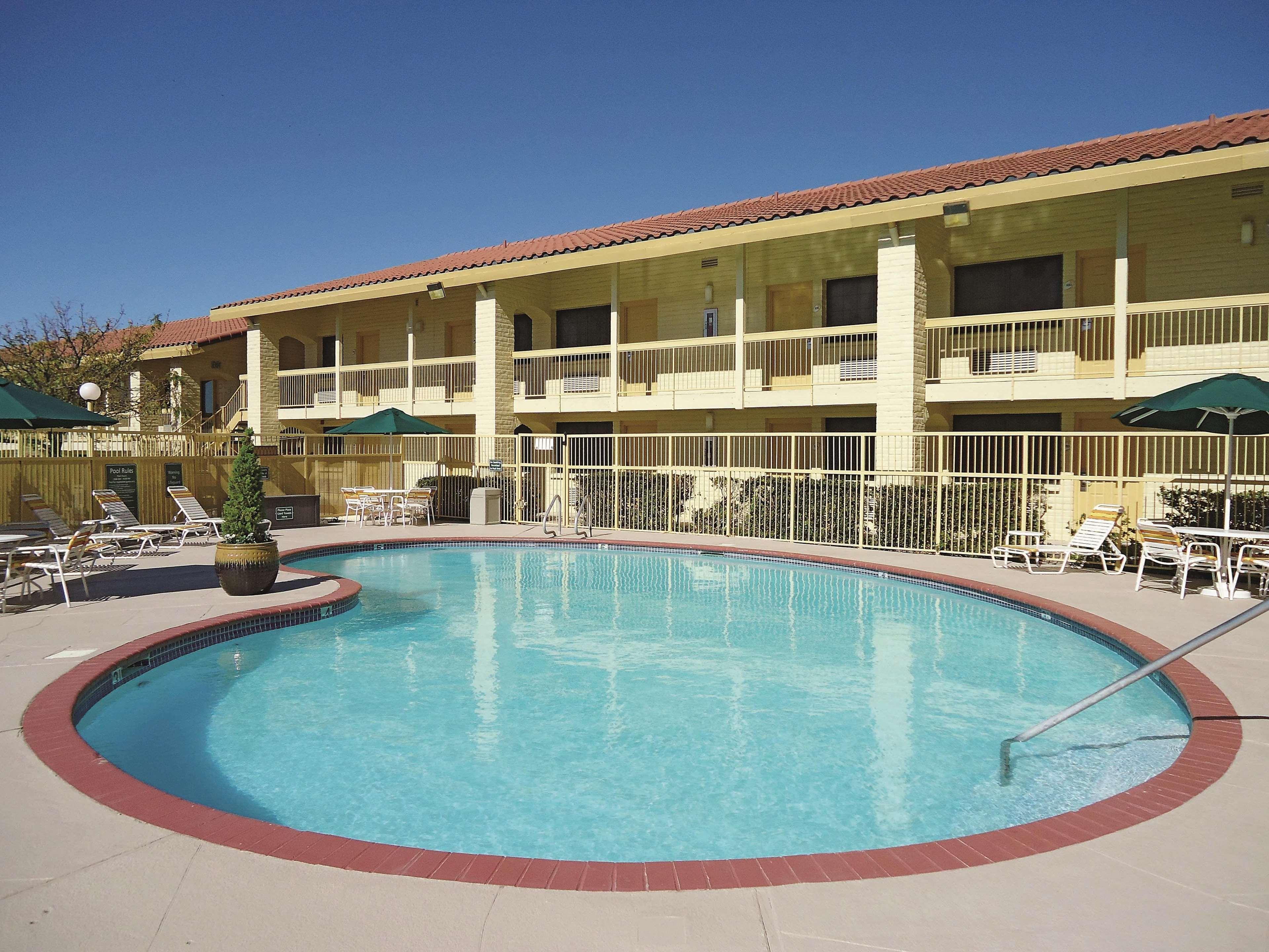 La Quinta Inn By Wyndham Albuquerque Northeast מראה חיצוני תמונה