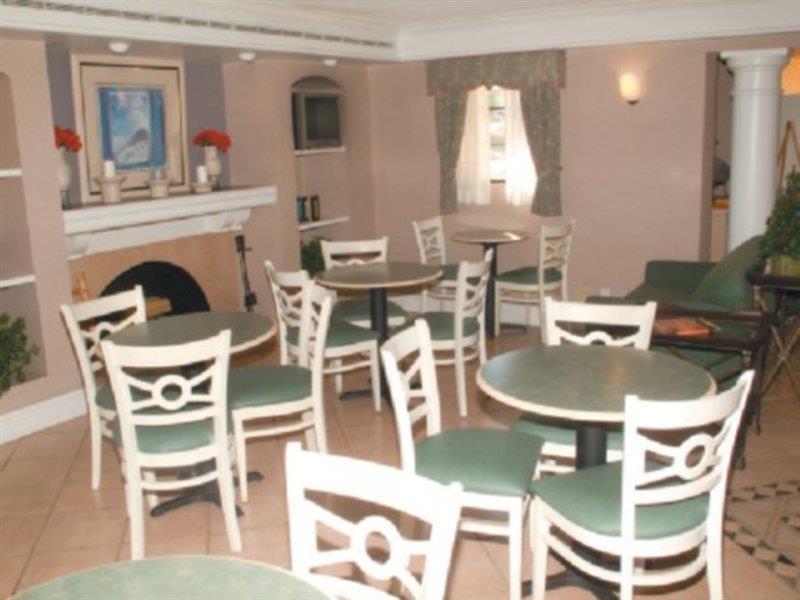 La Quinta Inn By Wyndham Albuquerque Northeast מראה חיצוני תמונה
